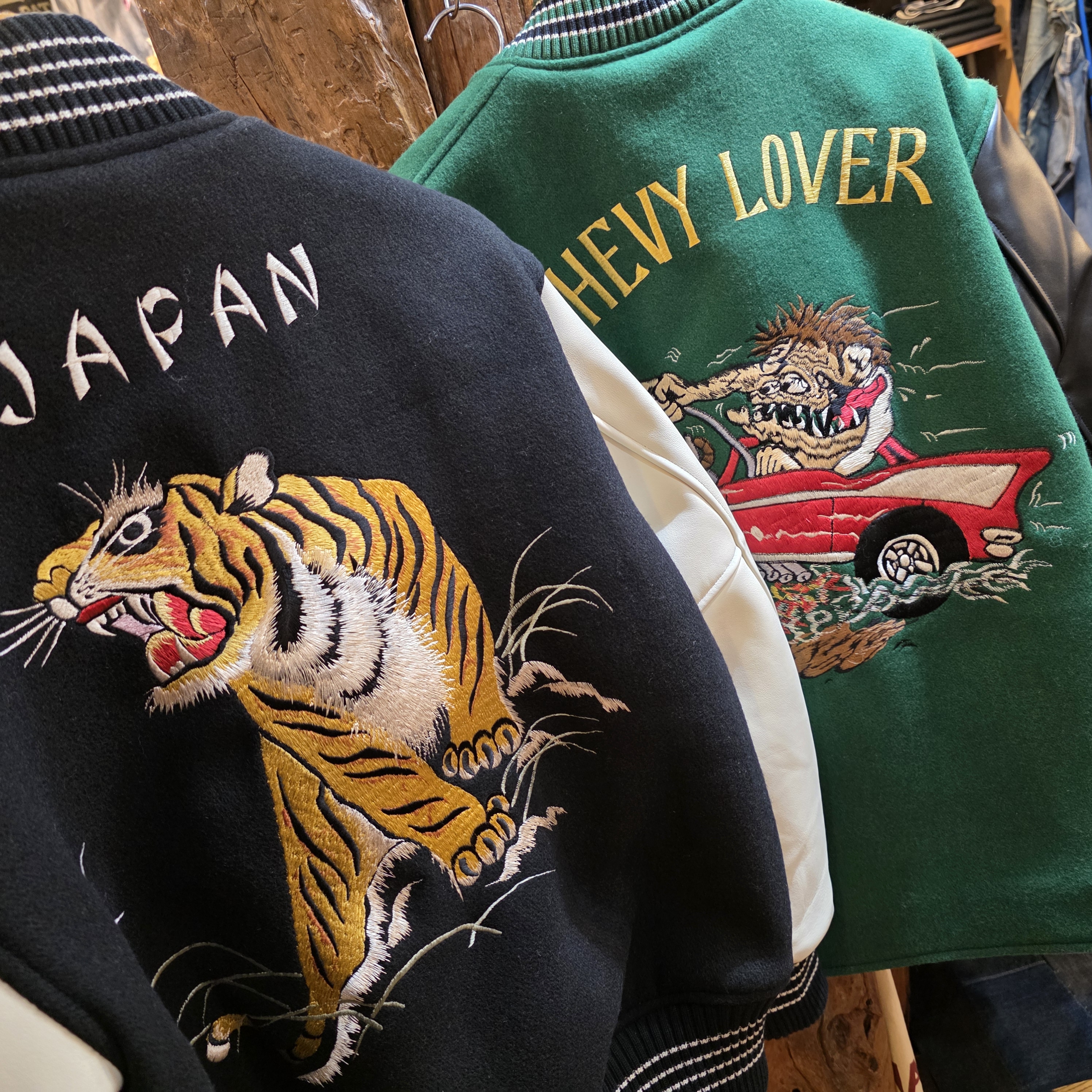 ROARING TIGER ” vs ” CHEVY LOVER “ | HINOYA Official Site