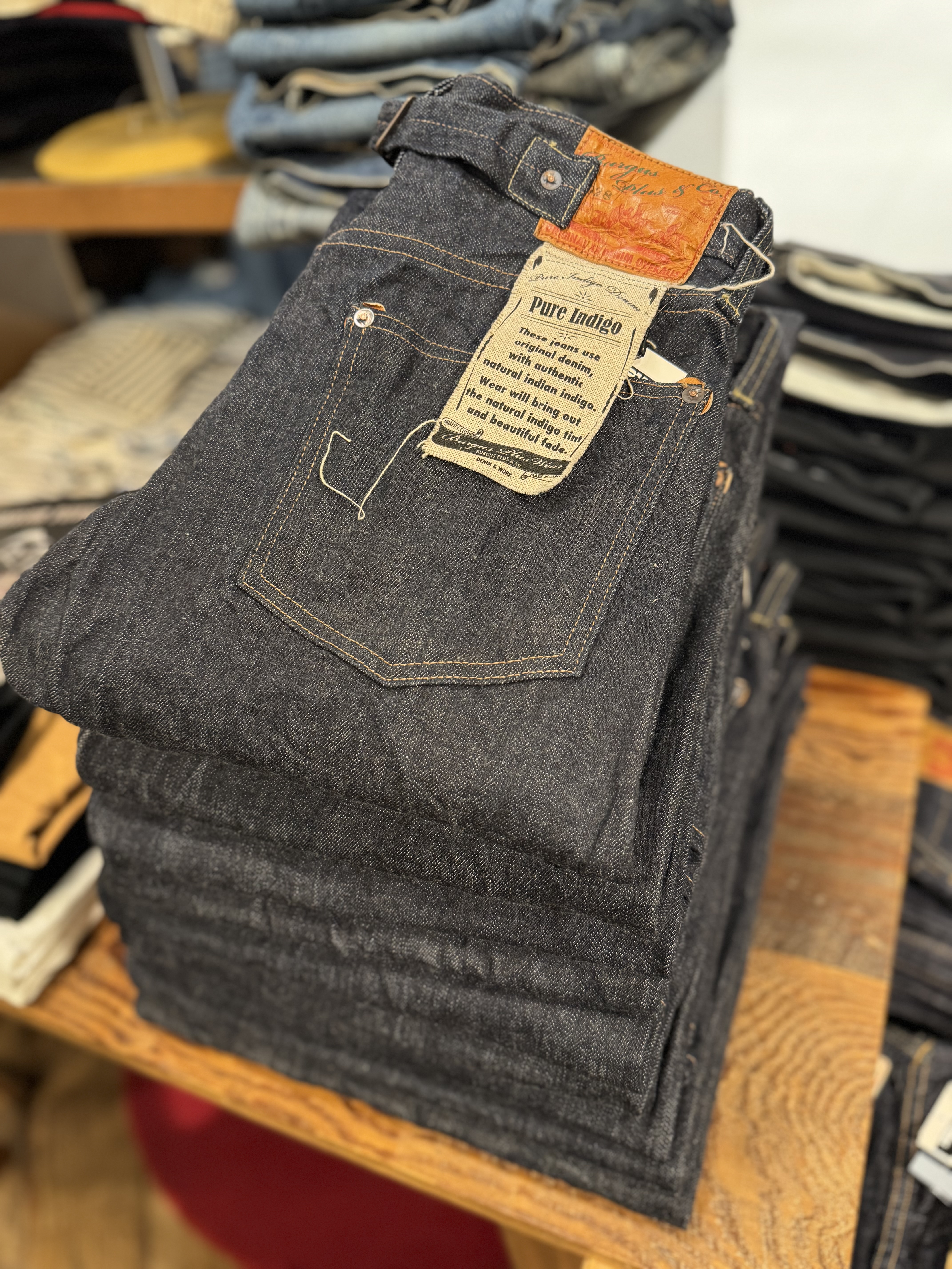 Burgus Plus – Natural Indigo Selvedge Jeans | HINOYA Official Site